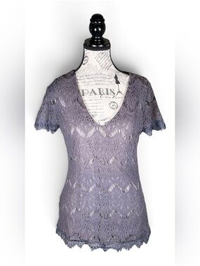 BKE gray Lace V‑Neck Short Sleeve Top